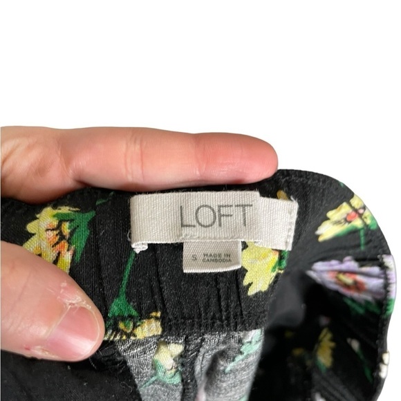 Loft Black Floral Linen Blend Casual Pull On Pants Small Wide Leg - Picture 4 of 5